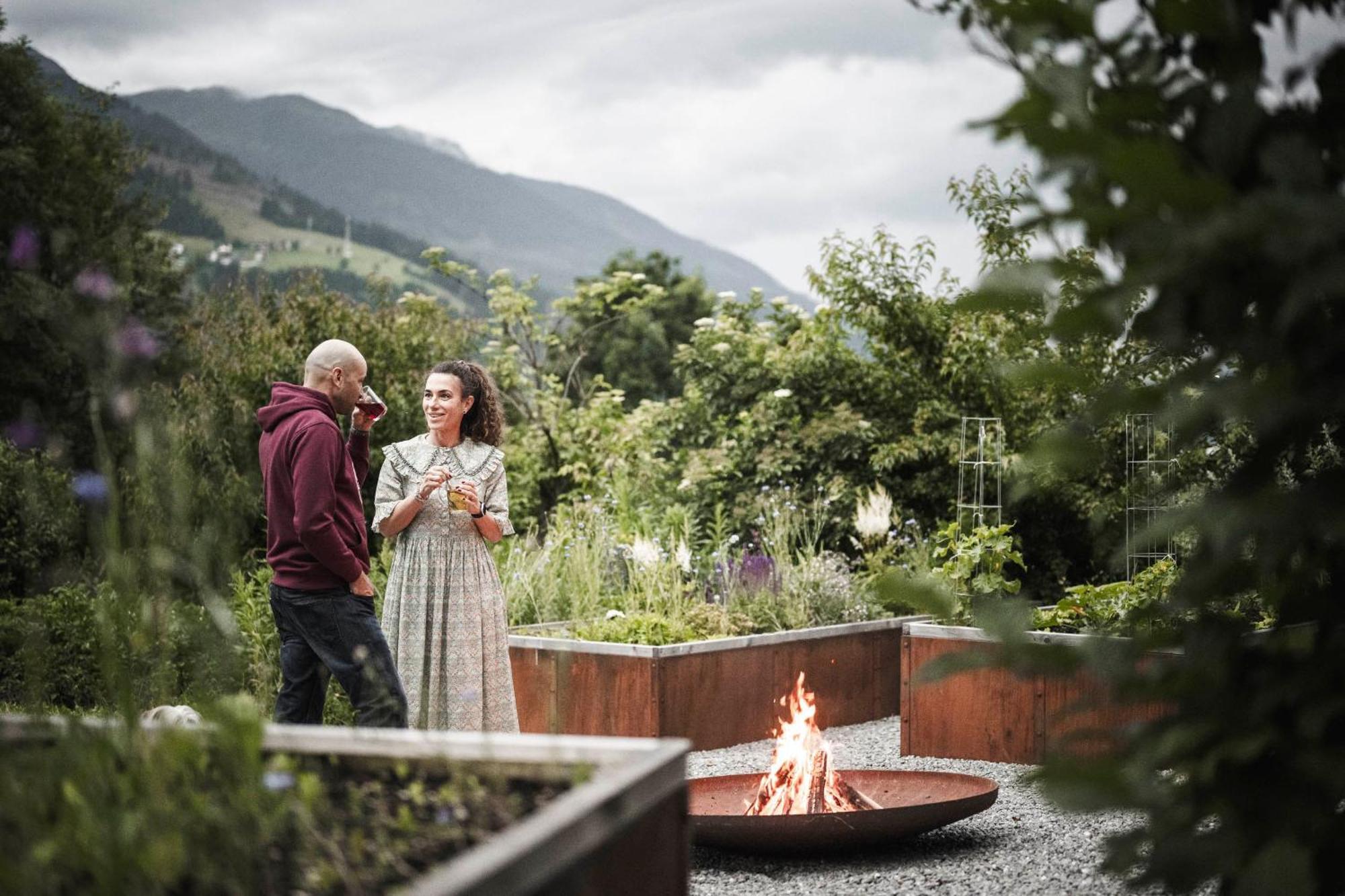 Strasserwirt - Ansitz Zu Tirol Strassen Extérieur photo