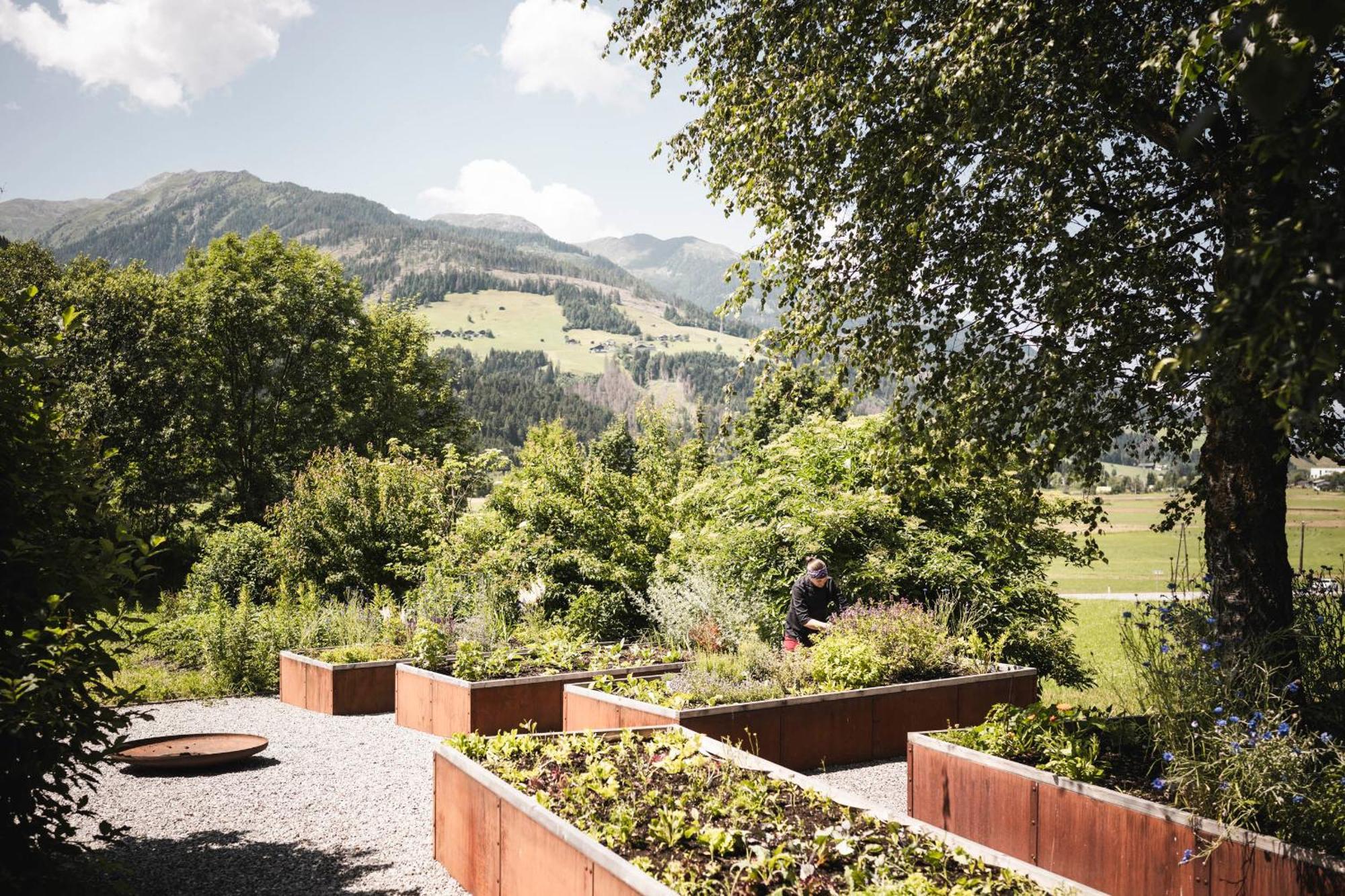 Strasserwirt - Ansitz Zu Tirol Strassen Extérieur photo