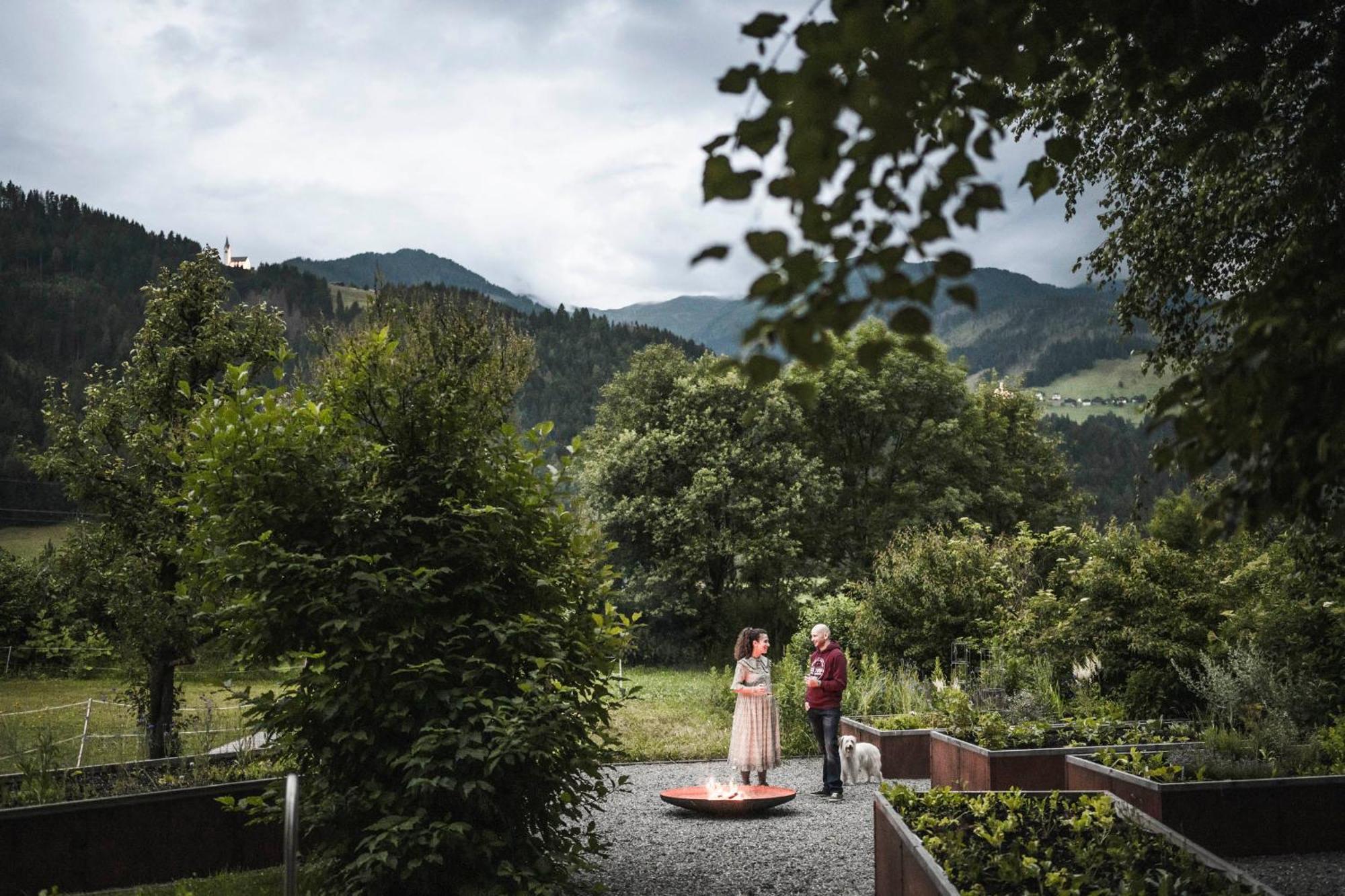 Strasserwirt - Ansitz Zu Tirol Strassen Extérieur photo